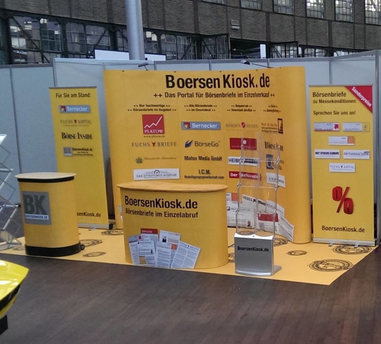 BoersenKiosk Faltdisplay mit Bodengrafik