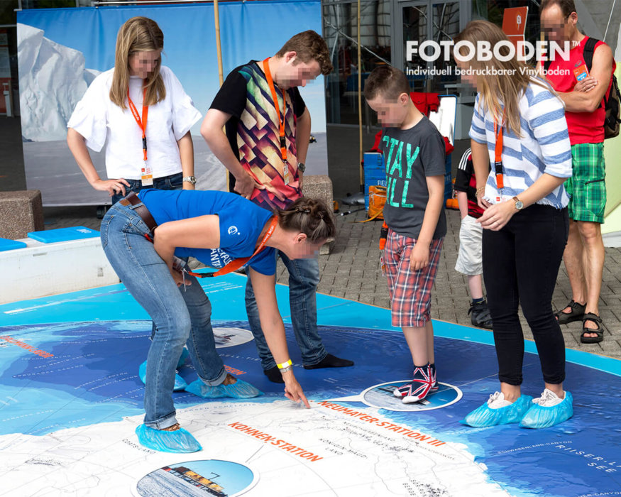 Ausstellungsboden Museumsboden Outdoor Kinderinfoplatz